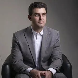 بهترین وکیل تنظیم قرارداد در تهران: نوید حدادی