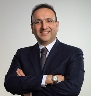 بهترین وکیل مهاجرت به ایتالیا: محمدرضا مهری