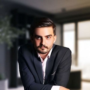 بهترین وکیل دعاوی پیمانکاری در تهران: محمد صادقیان
