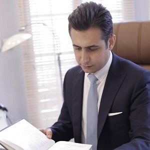 بهترین وکیل خیانت در امانت در تهران: احسان سهرابی کاشانی