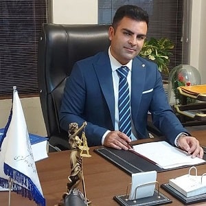 بهترین وکیل خیانت در امانت در تهران: محمد دمرچلی